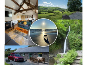 Dog Friendly Cowshed, Geufron Farm near Tywyn